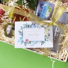 This is tokopedia with rachel vennya by abrillianor on vimeo, the home for high quality videos and the people who love them. Wedding Souvenir For Rachel Niko By Goodiebox Bridestory Com