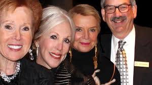 Patrons mix, mingle for JFS