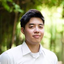 Jonathan Eg's Instagram, Twitter & Facebook