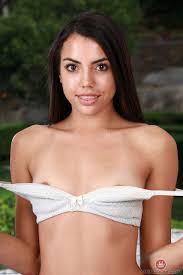 Rachel Rivers - Free nude pics, galleries & more at Babepedia