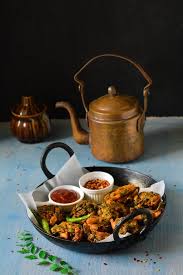 How To Make Palak Bhajiya Kolhapur Special Palak Pakoda Recipe Maayeka Recipe Spicy Recipes Indian Food Recipes Easy Healthy Recipes