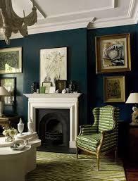 It's the perfect back drop for that stunning gallery wall. Decorating A Hunter Green Living Room