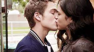 1 French Kiss Victoria Moroles French Kiss Gif French Kiss