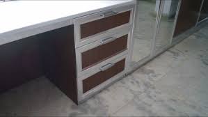 Sebab kalau nak buat kitchen cabinet kat kedai dah survey haritu 3.5k untuk design mcm ni. Jasa Kontraktor Aluminium Lemari Kaca Kandang