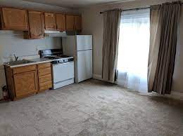 Lakeside place apartments offer studio, one and two bedroom apartment homes, featuring six unique floor plans, which include near oral roberts university. Apartments Under 500 In California Pa Zillow