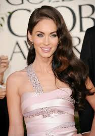 As we get older, our hair tends to get shorter, but we're making a case to keep those curls long and luscious. Classic Hollywood Curls Fashion Freeway