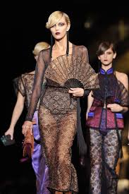 Since 1987, it has been part of lvmh/moët hennessy.… Louis Vuitton Monogramm Vogue Germany