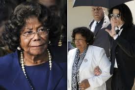Michael Jackson S Mum 88 May Never Walk Again As Health Declines Amid Paedo Claims Irish Mirror Online