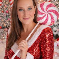 1, hot Cheetos 2, clase Azul and 1942 3, getting ya nails done 4, cheating