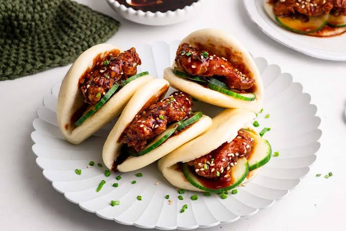 Korean Fried Chicken Bao Buns