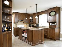 Nos plans de travail pour cuisine préconçus et sur mesure ont été testés pour résister aux épreuves du quotidien vous pouvez choisir parmi différents styles : Elegant Sobriety Kitchen