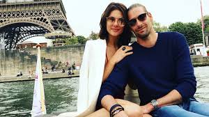 (2018) and vendredi, tout est permis avec arthur (2011). La Nouvelle Compagne De Camille Lacourt Est Canon