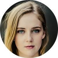 Hannah Barlow's Instagram, Twitter & Facebook