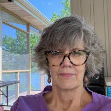 Her closet is so packed that it's more likely to find room in her heart  than in her closet. Although it's hard to get into—there are dresses "for a  date" and a