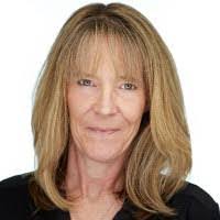 Cristina Batres's Instagram, Twitter & Facebook