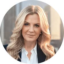 Heather Stetler's Instagram, Twitter & Facebook