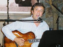 He was previously married to paula trigo da roza. Rui Veloso Wikipedia