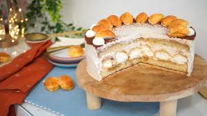 Cappuccino Windbeutel Torte Rezept Cappuccinotorte Mit Windbeutel Tutorial Kuchenfee Youtube Windbeutel Rezept Dessert Ideen Cappuccino Torte