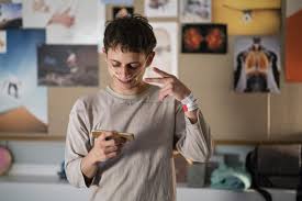 смотреть онлайн фильм в метре друг от друга ютуб Film V Metre Drug Ot Druga Raspisanie Seansov Otzyvy I Recenzii Na Kino Five Feet Apart