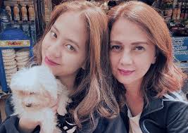 Adhisty zara sundari kusumawardhani, known professionally as adhisty zara, is an indonesian singer, performer, and actress. 4cryrrijv8p9am
