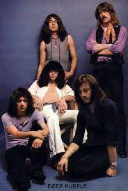 They are considered to be among the pioneers of heavy metal and modern hard rock. Deep Purple Una Banda Britanica De Hard Rock Formada En 1968 En Hertford Reino Unido Esta Considerada Como Una Deep Purple Female Guitarist Hard Rock Music