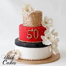 Golden 50th Birthday Cakes For Ladies Black Red And White Cake With Gold Sequins And Flowers Unikcakes Com Red Birthday Cakes White Birthday Cakes 50th Birthday Cake