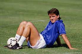 As a player, mancini played as a. Ifcgh Iyhtbj3m