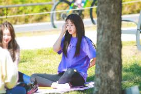 #repost @mesyindah_ ・・・ nyawang bayanganku a. Pin Di Iz One