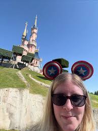Another amazing day at Disneyland Paris. Utilising the Premier Access pass  in the heat to make the best of the day, even having chance to enjoy a swim  in the hotels outdoor