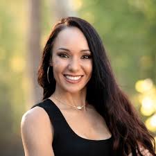 Yesterday after the rain left it got cool outside, so I was day dreaming  about colder weather and big bucks 🦌🏹❤️.