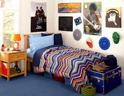 Depiction Of College Dorm Room Ideas Of Distributing The Nuance Dorm Room Designs Dorm Room Posters Dorm Wall Decor