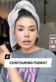 Descoperă pachetele PR pentru coperta LUXURY RICH & FAMOUS