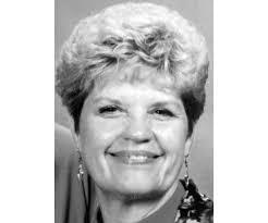 Elisabeth Shea's Instagram, Twitter & Facebook