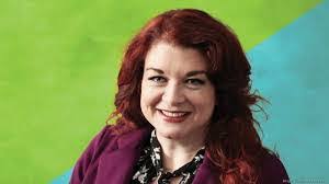 Teri Lynes's Instagram, Twitter & Facebook