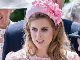 Princess Beatrice bears striking resemblance to surprising royal family  member