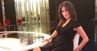 Veronica gentili è una giornalista, conduttrice televisiva e attrice italiana, nota per gli scontri accesi in tv, soprattutto con vittorio sgarbi e vittorio feltri. Veronica Gentili I Peggiori Insulti A Silvio Berlusconi Mitomane Puzzolente Osceno Roba Da Porno Di Serie B Libero Quotidiano