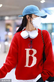 社会百态,吸引更多观众-啄木鸟灭火宝贝满天星法版票房策略网友热议其背后故事