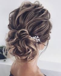 Bridal hairstyle for short hair 2021. Wedding Hairstyles With Flowers 2021 Shaadi Plans