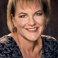 The Vespertine (The Vespertine, #1) by Saundra Mitchell