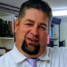 Ron Luckett's Instagram, Twitter & Facebook