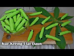 Resep bolu gulung lembut oleh indah. Video Cara Membuat Kue Uler Uleran