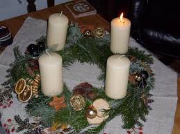 Advent auch das kirchenjahr beginnt. Adventskranz Brauchwiki