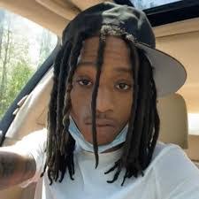 Allie Dotson's Instagram, Twitter & Facebook