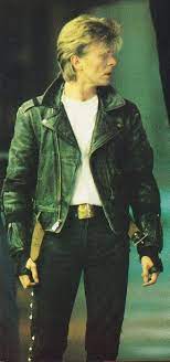 Pin By Gabriele Viola On David Bowie David Bowie Fashion David Bowie Bowie Starman