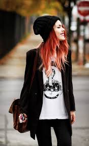 In this kind of situation, it's best to go with something on the shorter style to complement the beard without overshadowing it. 15 Cute Hairstyles That Work With A Beanie Styleoholic