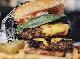 22:01 mungkin ini burger paling sangar yang pernah kamu makan. Review Lawless Burgerbar Yang Memiliki Konsep Metal Woop Id