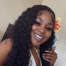 Regine Ford's Instagram, Twitter & Facebook