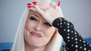 Peer schader ist unsicher, wo die demonstrierte emanzipation in geschäftssinn. Daniela Katzenberger Ganz Stolz Nach 9 Monaten Aufzucht Ist Die Sommermahne Fertig
