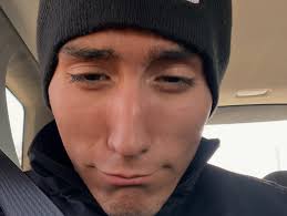 Robert Macias (@radrob2k19) • Instagram photos and videos