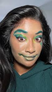 “You look like a Celtic joker from Batman” 😂😂 Happy St Patrick’s Day from  the Ravichandran’s and the Conway’s 🍀🫶🏽 ,  #stpatricksday#stpatricksday2024#funnymakeup#dadnarratesmakeup#makeuptutorial#greenm...